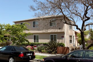 386 Freeman Ave in Long Beach, CA - Building Photo - Building Photo