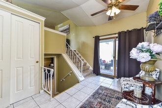 2316 Apache Ln in Woodridge, IL - Building Photo - Building Photo