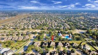 7111 Wild Trl in Missouri City, TX - Building Photo