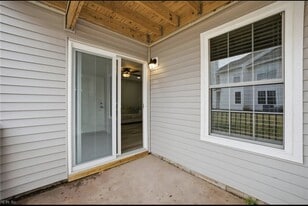 513 Peak Ct in Virginia Beach, VA - Building Photo