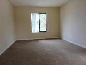 207 Foxtail Dr in Greenacres, FL - Building Photo - Building Photo