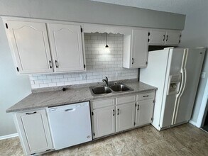 16929 E 3rd St S in Independence, MO - Building Photo - Building Photo