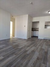 144 West St, Unit 2 in Quincy, MA - Building Photo - Building Photo