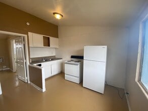 1130 Laurel Ave, Unit duplex in Las Vegas, NV - Building Photo - Building Photo