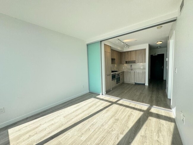 13350 Central Ave in Surrey, BC - Building Photo - Building Photo