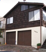 428 30th St, Unit A in Manhattan Beach, CA - Building Photo