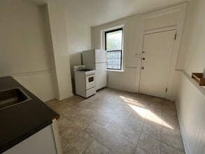 5106 Baum Blvd, Unit #1 in Pittsburgh, PA - Building Photo - Building Photo