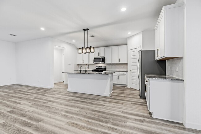 property at 31514 Avebury Lake Ln