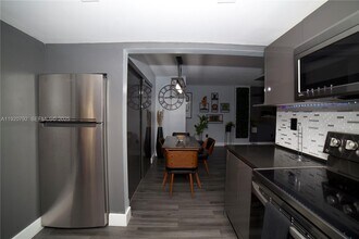 200 178th Dr in Sunny Isles Beach, FL - Building Photo - Building Photo