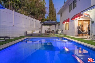 22711 Margarita Dr in Los Angeles, CA - Building Photo - Building Photo