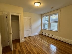 4 West St, Unit 23 in Cambridge, MA - Building Photo - Building Photo