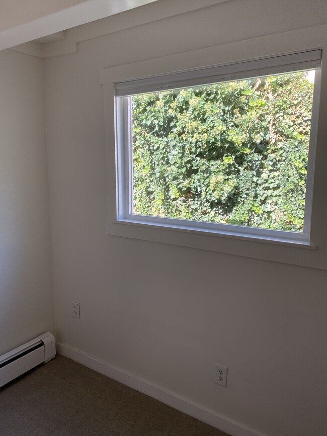 1600 N 900 E, Unit BYU Apartment in Provo, UT - Building Photo - Building Photo