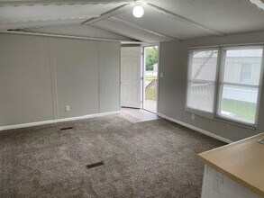 17 Fox Haven Dr in Truesdale, MO - Building Photo - Building Photo