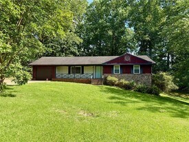 4449 Cedar Ridge Trail in Stone Mountain, GA - Building Photo