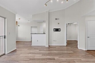 330 Las Colinas Blvd E in Irving, TX - Building Photo - Building Photo