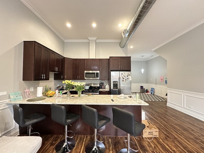 3336 W Irving Park Rd in Chicago, IL - Building Photo - Building Photo