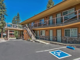 Mark Twain Lodge in South Lake Tahoe, CA - Building Photo