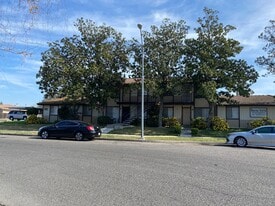 3102 Denver Ave, Unit 8