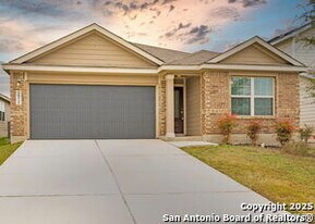1972 Bluethroat in New Braunfels, TX - Building Photo