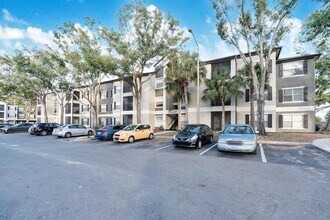 7606 Pissarro Dr in Orlando, FL - Foto de edificio - Building Photo