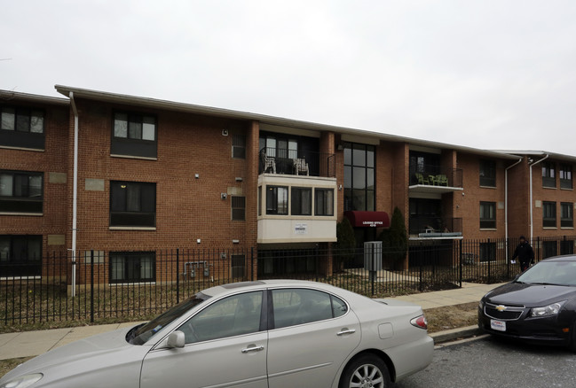 Southern Hills Apartments in Washington, DC - Building Photo - Building Photo