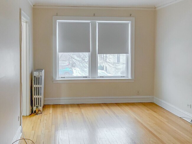 1605 W Sunnyside Ave, Unit 1W in Chicago, IL - Foto de edificio - Building Photo