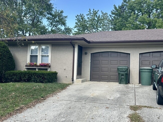 1900 Hillandale Ave in Columbus, OH - Building Photo - Building Photo