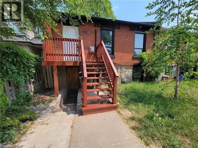 property at 98 West Avenue N
