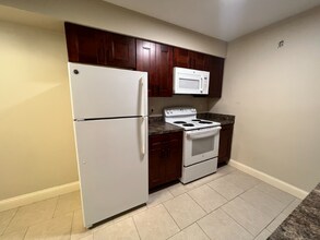1830 Knox St in Lincoln, NE - Building Photo - Building Photo