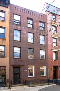 202 E 76th St in New York, NY - Building Photo - Building Photo