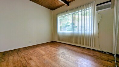 Mountain Shadow Apartments in Thousand Oaks, CA - Foto de edificio - Building Photo