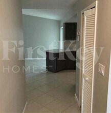 904 SE 34th Terrace in Cape Coral, FL - Building Photo - Building Photo