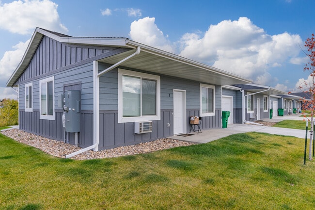 Jayhawks Patio Home Apartments in Rapid City, SD - Building Photo - Building Photo