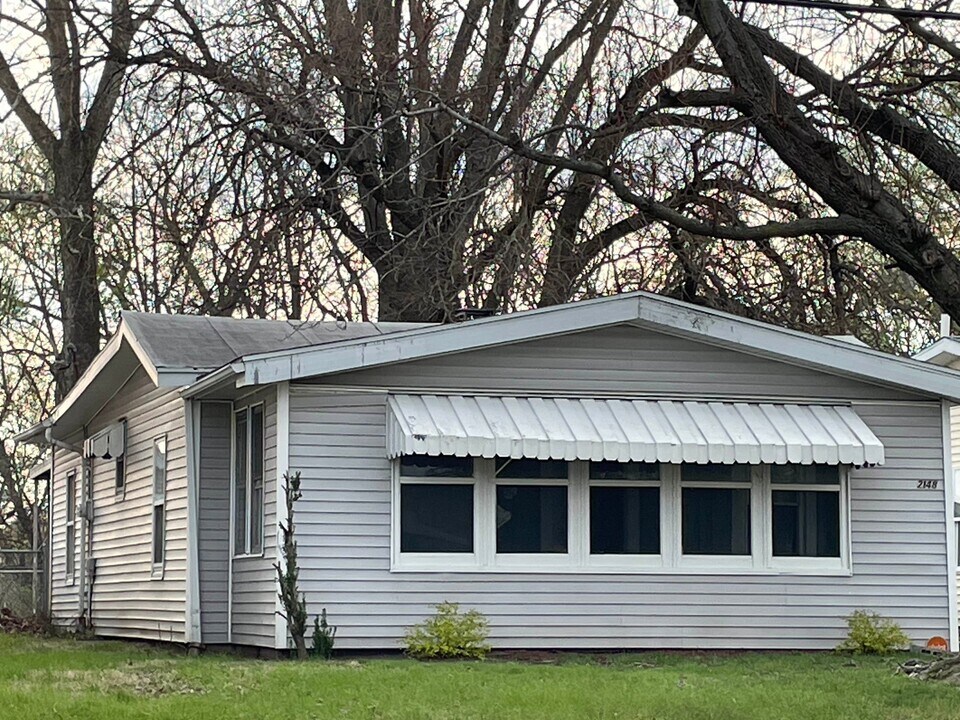 2148 N Graceland Ave in Decatur, IL - Building Photo