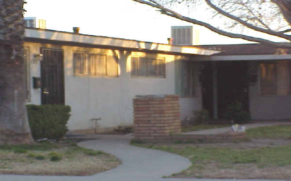 373-389 W Ramona Dr in Rialto, CA - Building Photo - Building Photo