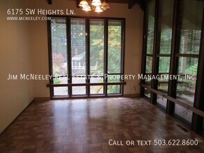 6175 SW Heights Ln in Beaverton, OR - Building Photo - Building Photo