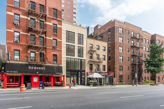 696 2nd Ave in New York, NY - Building Photo - Building Photo