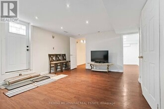 6575 Alderwood Trail in Mississauga, ON - Building Photo - Building Photo