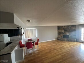 2807 Tulip Ct in Henderson, NV - Foto de edificio - Building Photo