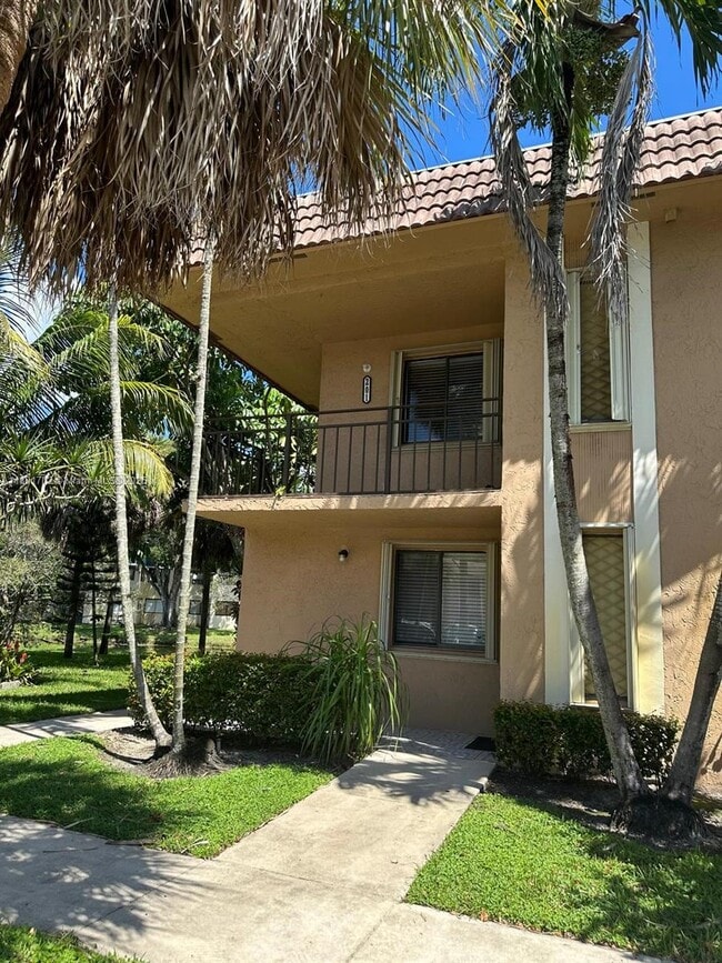 property at 193 Lakeview Dr