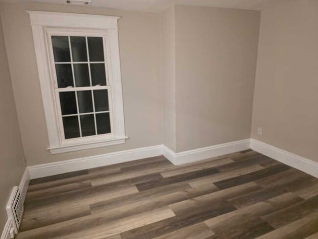 1332 Poplar Pl, Unit 2 in Kalamazoo, MI - Building Photo - Building Photo