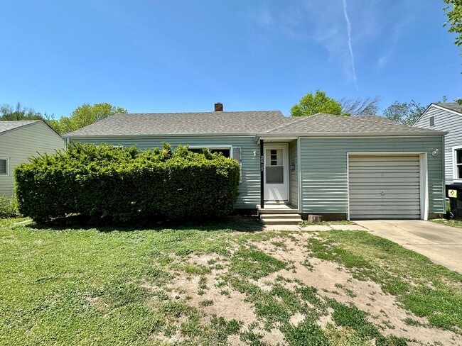 property at 2415 S Mosley St