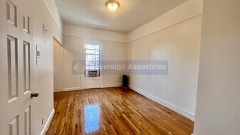 936 West End Ave in New York, NY - Building Photo