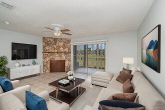 212 Majors Ln in Kissimmee, FL - Building Photo - Building Photo