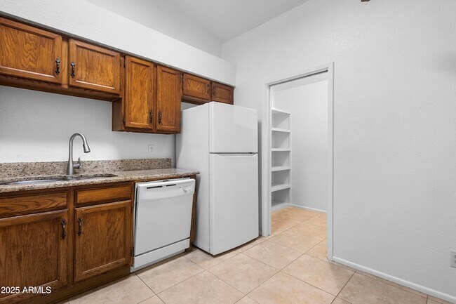 5136 E Evergreen St in Mesa, AZ - Building Photo - Building Photo
