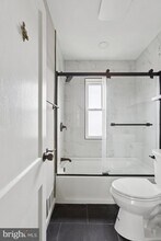 128 33rd St NE in Washington, DC - Building Photo - Building Photo