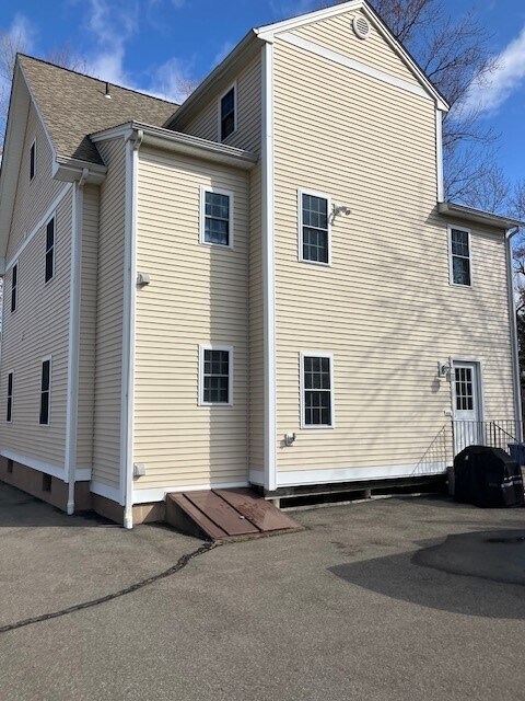 20 5th Ave, Unit 3 in Middletown, CT - Building Photo - Building Photo