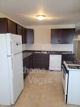 2341 Exeter Dr in Las Vegas, NV - Building Photo - Building Photo