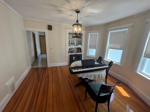 39 Montfern Ave in Boston, MA - Building Photo - Building Photo