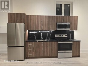 11 Burke St in Toronto, ON - Building Photo - Building Photo